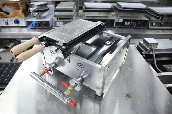 Μηχανή παρασκευής Ταιγιάκι 6 PCS Ψάρι Ταιγιάκι LPG Τύπος ψαριού Waffle Maker 470x380x210mm