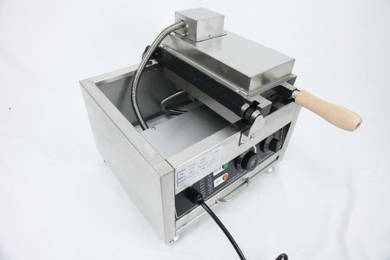 AM-C121 Εμπορικός ηλεκτρικός μη κολλώδης κατασκευαστής βάφλων για το καλούπι Μέγεθος 1 τρύπας 40*35*20mm